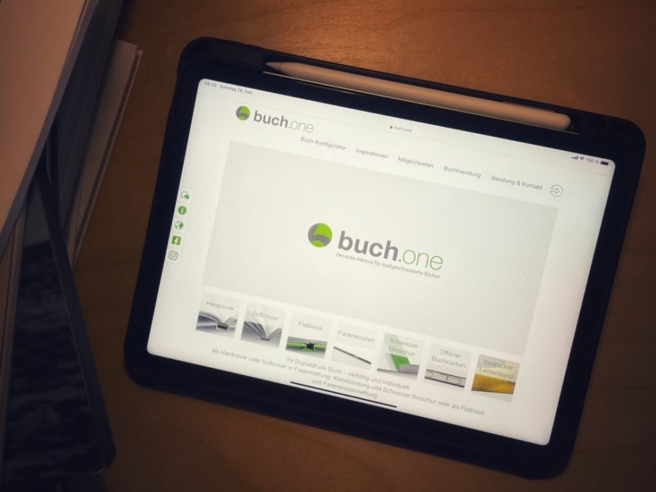 Titel - buch.one - Franziska Lang