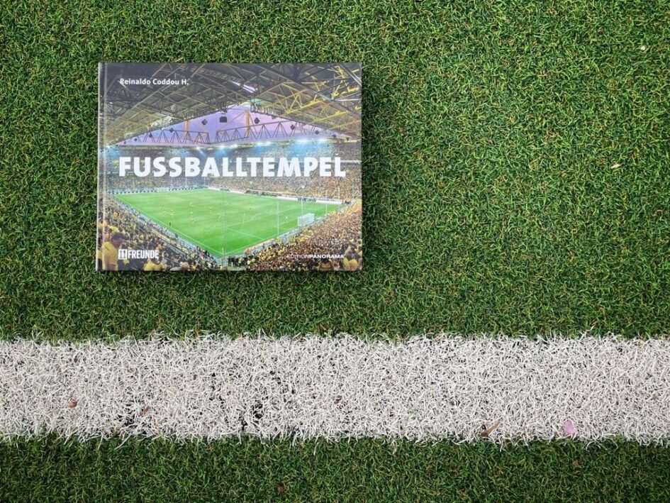 Titel - Reinaldo Coddou - Fußballtempel