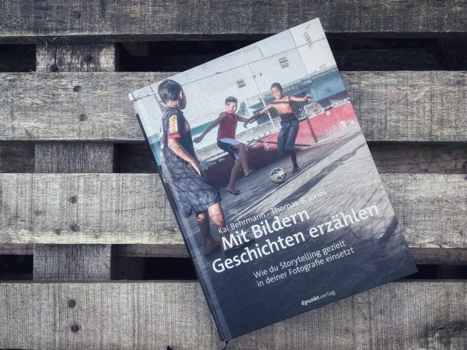Titel - Kai Behrmann + Thomas B. Jones - Mit Bildern Geschichten erzählen